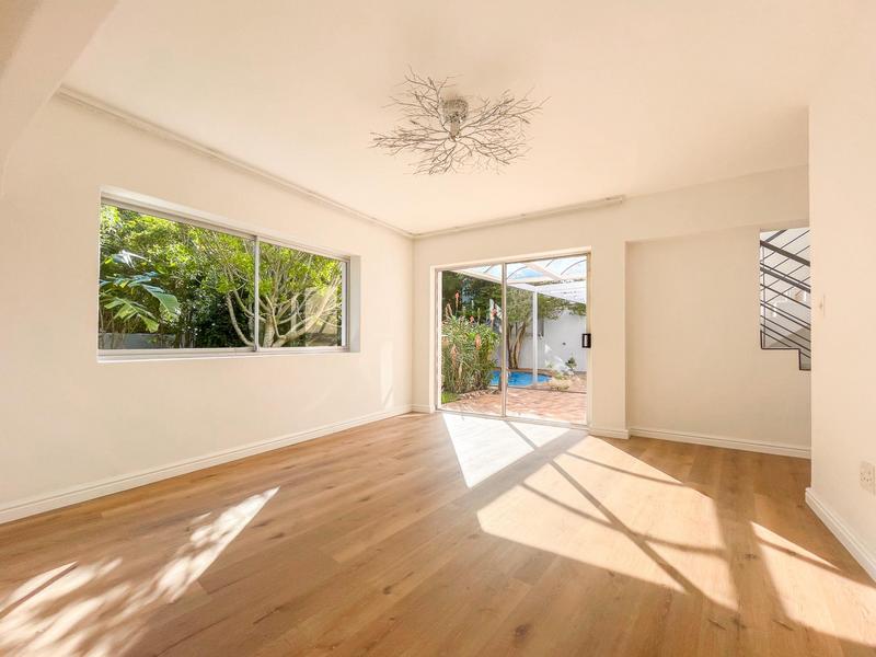 To Let 4 Bedroom Property for Rent in Hout Bay Western Cape